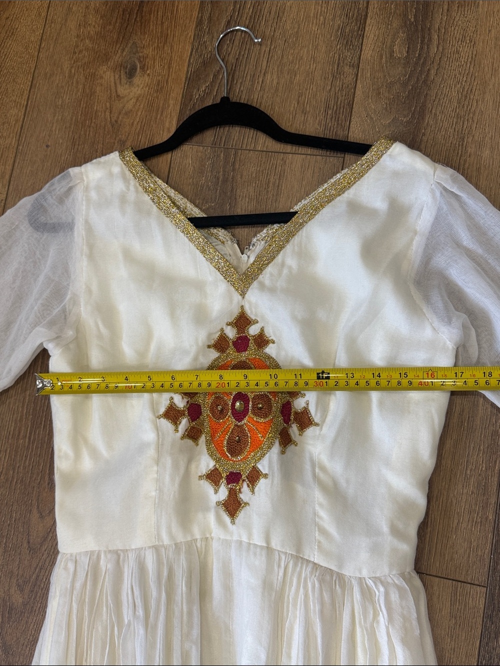 Ethiopian Traditional Dress - Picture 14 of 16